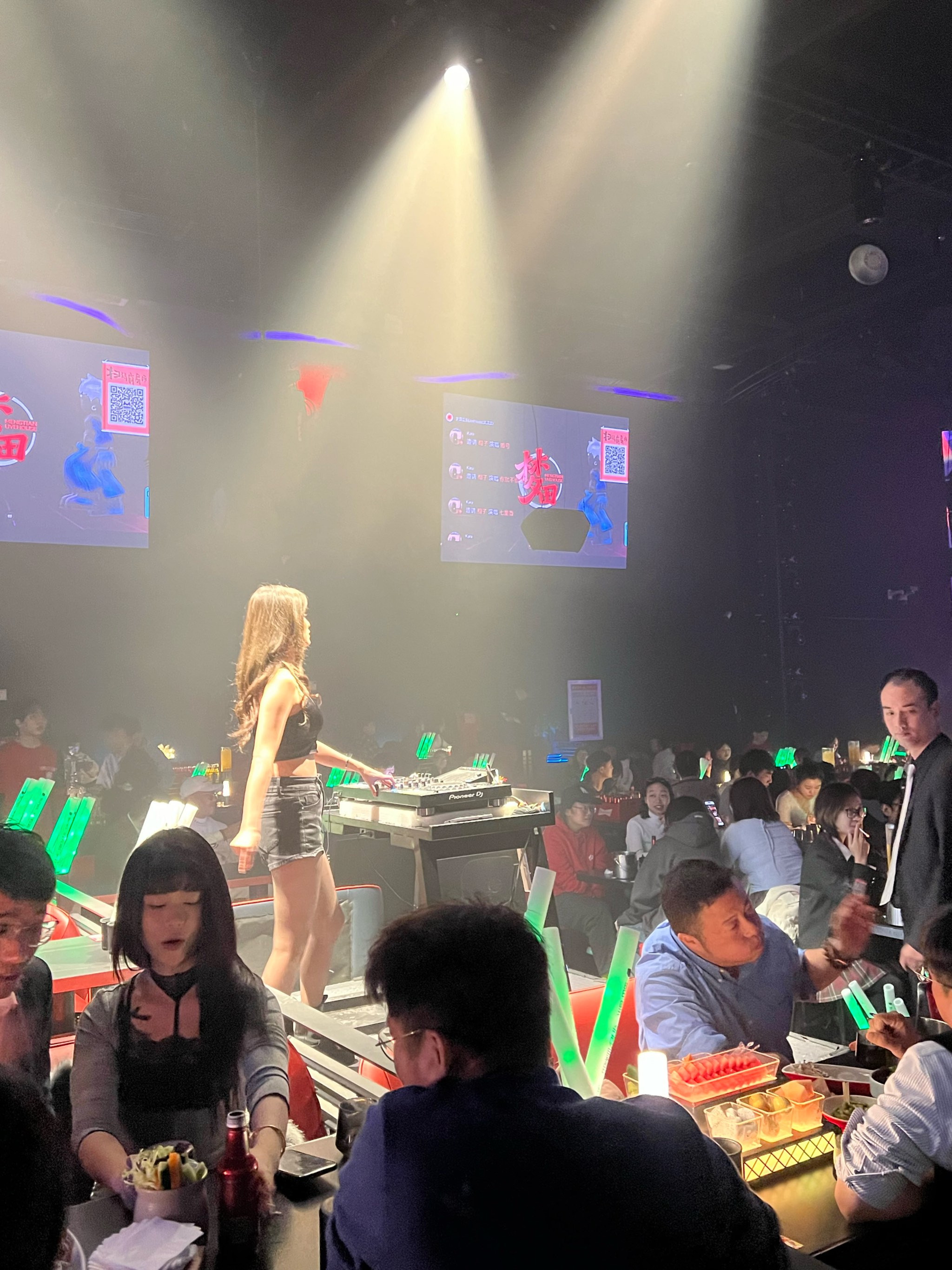 南宁商务ktv是否能成功组局-西乡塘区ktv预订